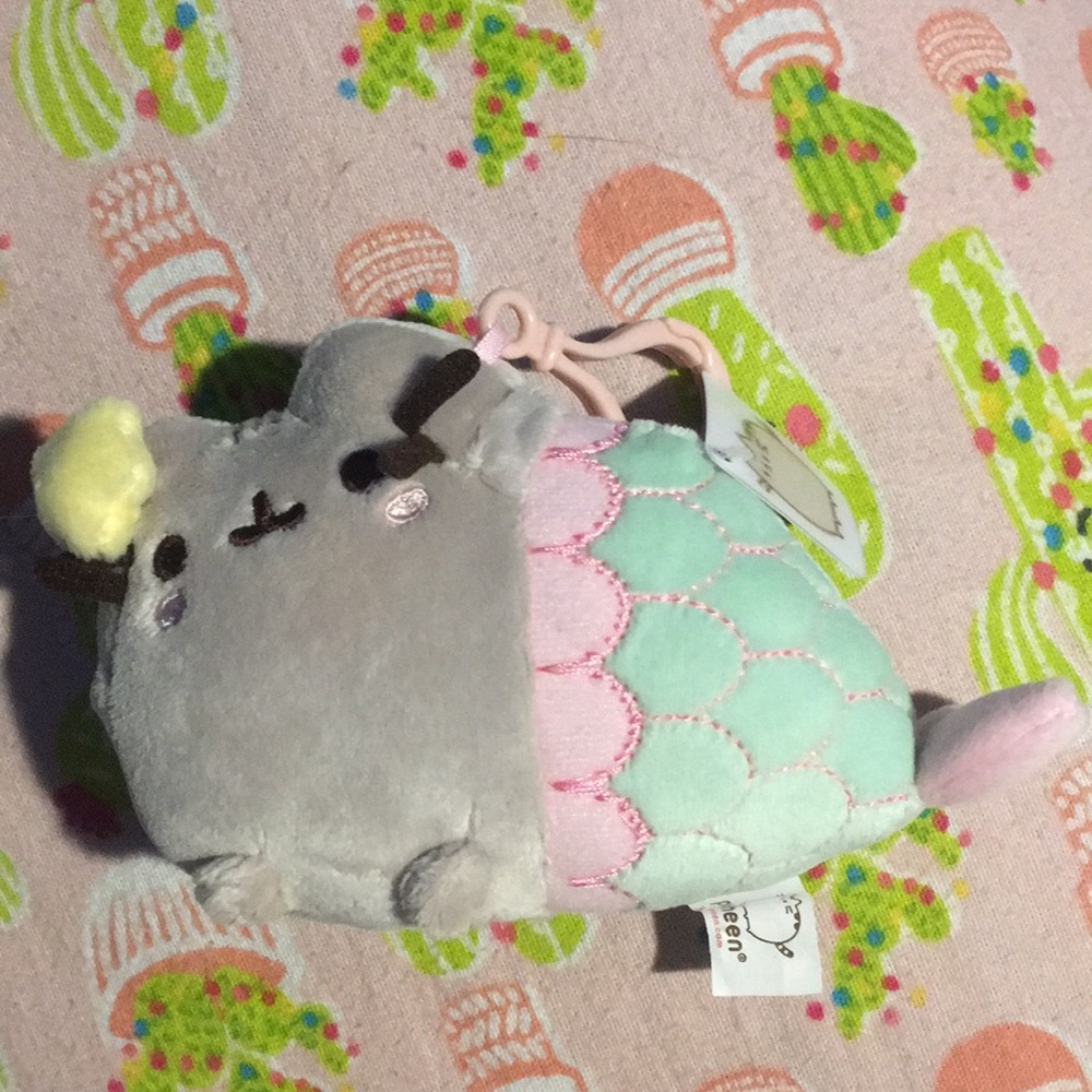 Mermaid Pusheen keychain